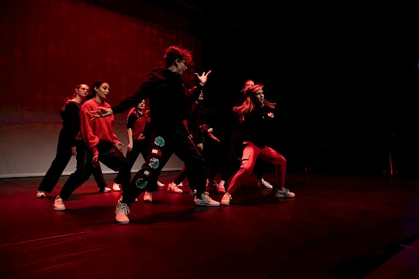 Dans Intro