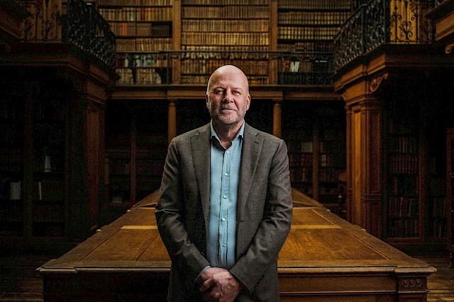 diederik_van_vleuten_-_liggend_-_fotografie_hessel_stuut.jpg