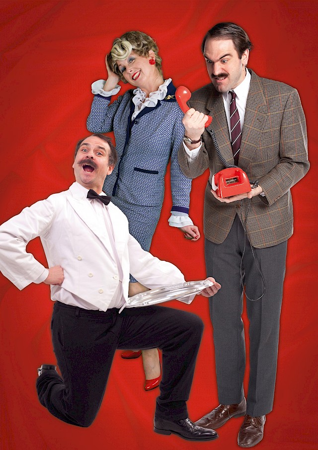 faulty_towers_fotograaf_interactive_theatre_international_2324_staand.jpg