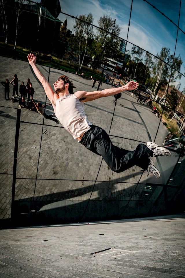 hdf-foto_arash_nikkhah-teade_-_danser_enzo.jpg