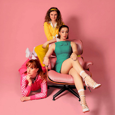 TRADWIVES de musical - Club Satelliet