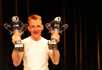 Wessel Meijering wint jury- en publieksprijs van Griffioen / De Stoep Cabaret Festival